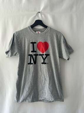 I Love NY Gray Short Sleeve Graphic T-Shirt New York Heart Tee